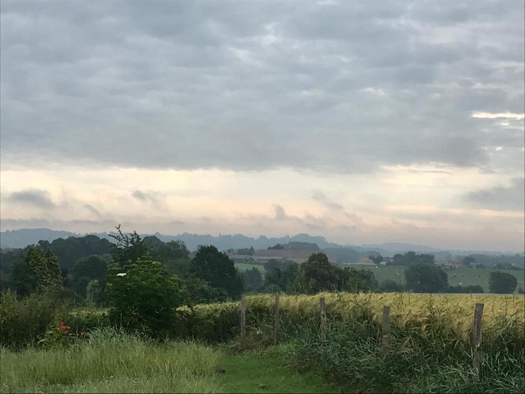 Kompas Gite Ellezelles Buitenkant foto